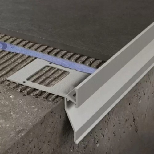 Listwa okapowa balkonowa tarasowa aluminiowa, Jasny szary 10mm x 2700mm — OKAL-0110 — zdjęcie 1